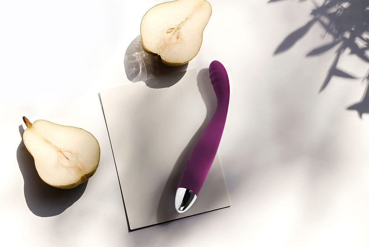 Svakom - Cici Flexible Rechargeable G-Spot Vibrator SK1089 CherryAffairs