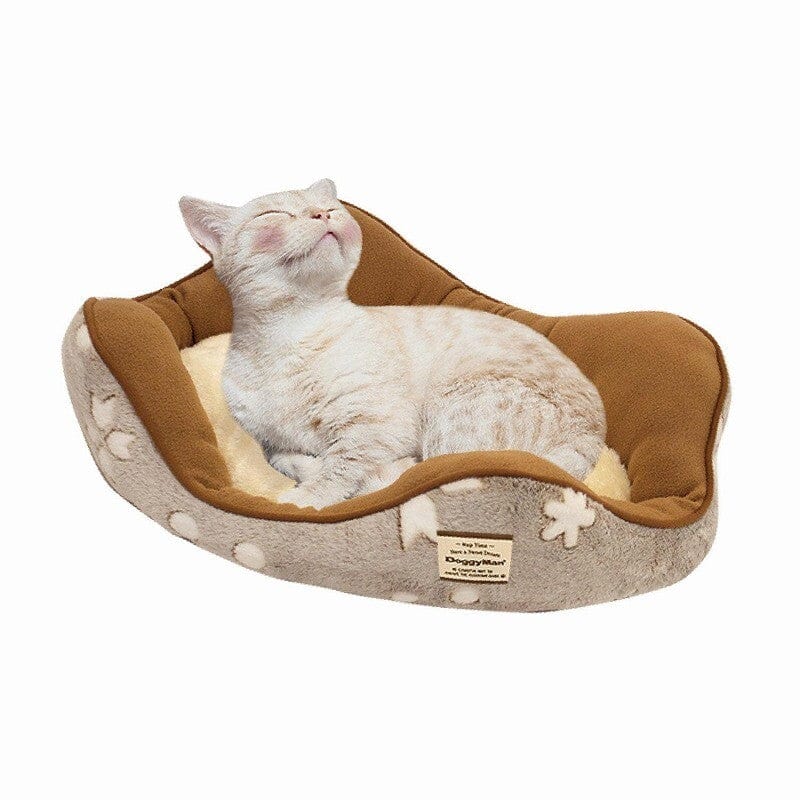 DoggyMan - Hayashi Warm Plus Oval Fluffy Pet Bed DM1008 CherryAffairs