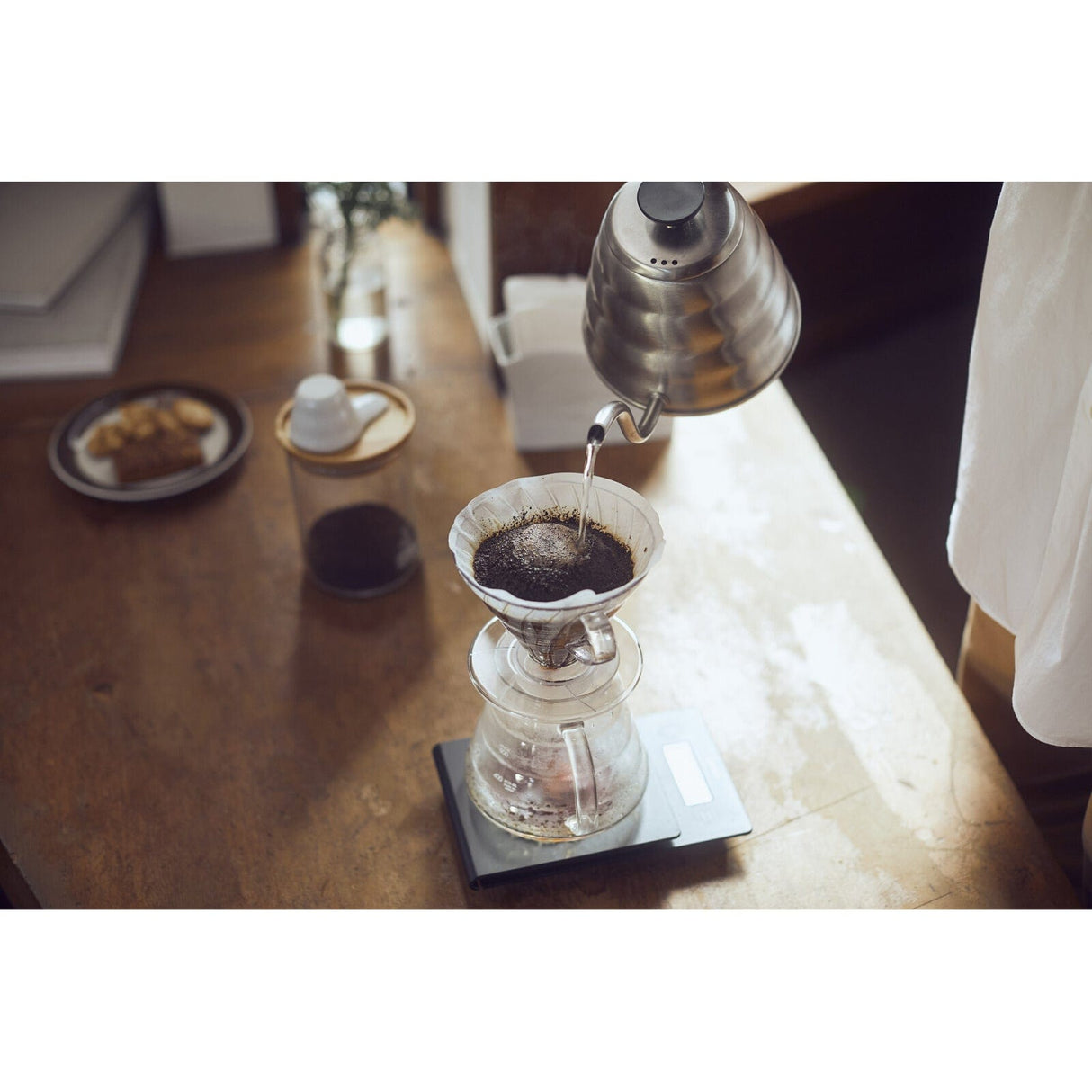 Hario -  V60 Transparent Dripper 02 for 1 to 4 Cups (Clear) HR1004 CherryAffairs