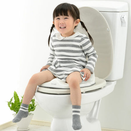 Richell - Pottis Potty Booster Seat Toddler Potty Training    Baby Potties