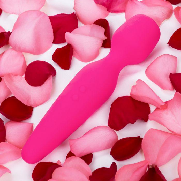 California Exotics - Utopia Rechargeable Vibrating Massage Wand (Pink) CE1353 CherryAffairs